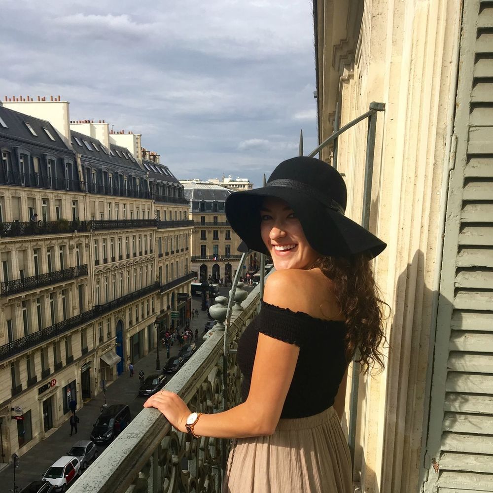 Meet your Posher, Natalie